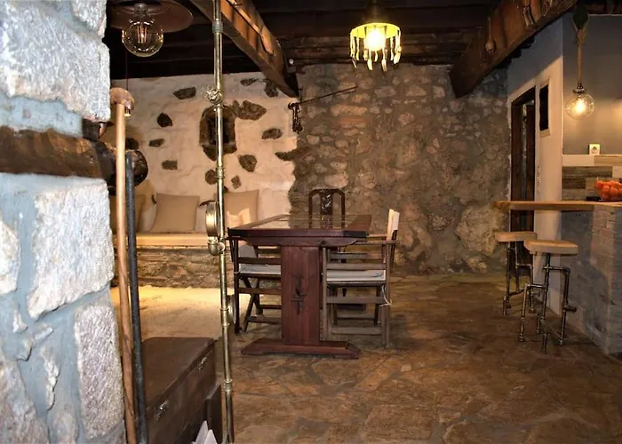μικρή πέτρινη μεζονέτα 2 Tatil Evi